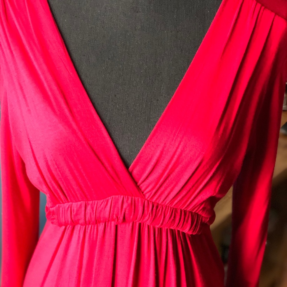 Dress - Picture 2 of 4